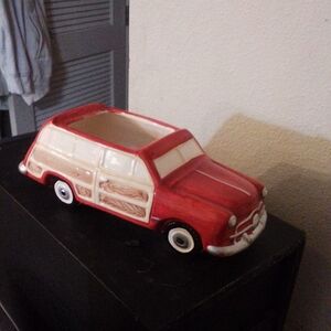 Car planter